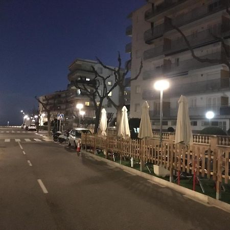 Апартаменты Carrer De Victoria Dels Angels, 11 Ла-Пинеда Экстерьер фото