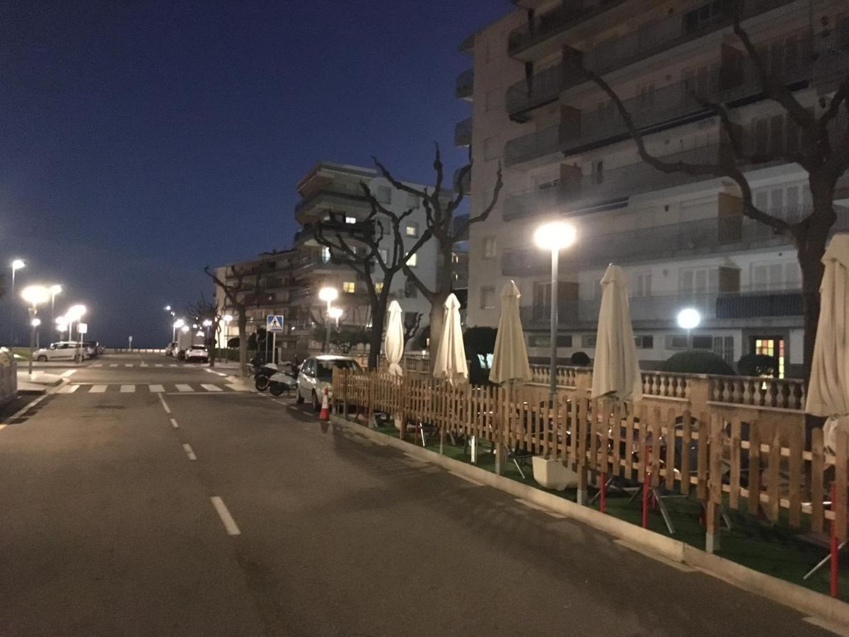 Апартаменты Carrer De Victoria Dels Angels, 11 Ла-Пинеда Экстерьер фото